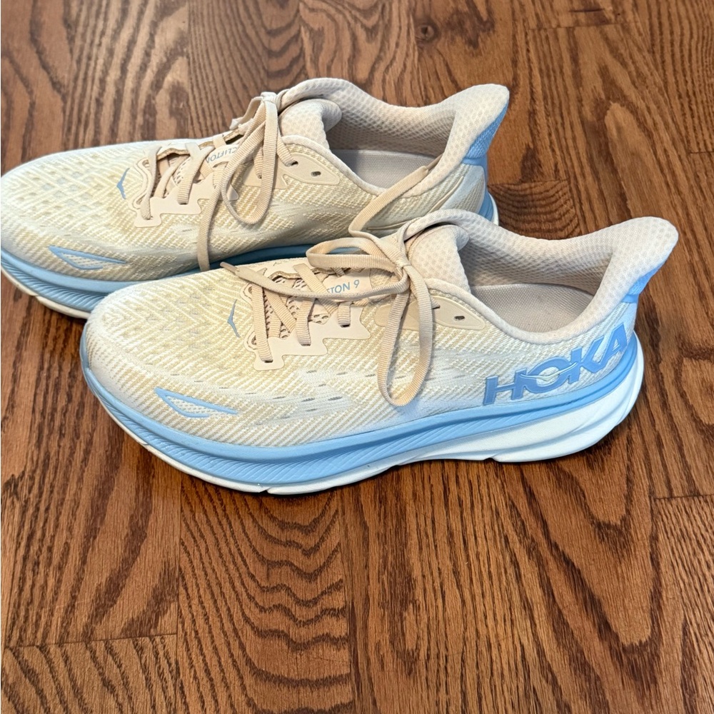 Men’s Hoka Clifton 9 Sz 9